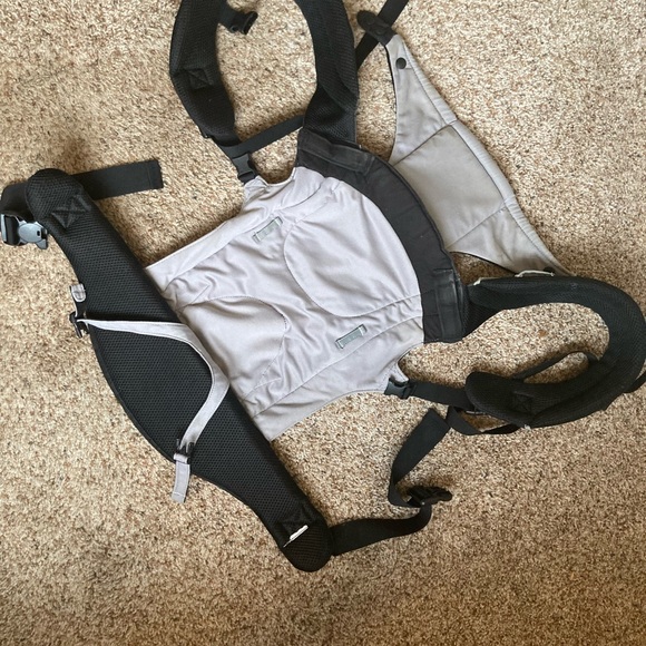 GUC Eddie Bauer 3 in 1 infant carrier - Picture 3 of 3